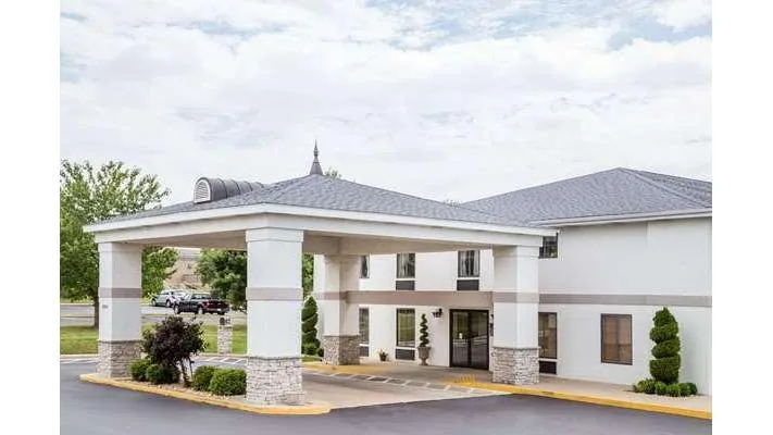 Days Inn by Wyndham Battlefield Rd/Hwy 65