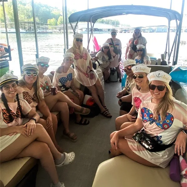 Adventure Boat Rentals - North Lake Ozark
