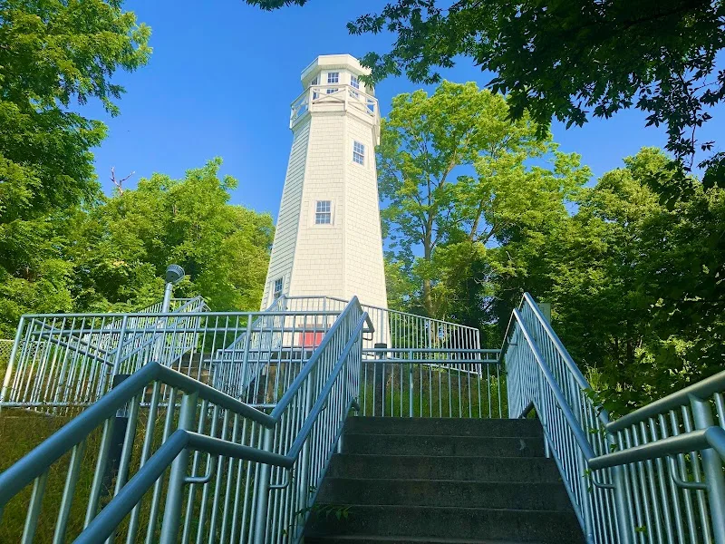 Mark Twain Memorial Lighthouse