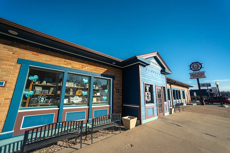 Mark Twain Dinette: Maid-Rite Restaurant and Diner