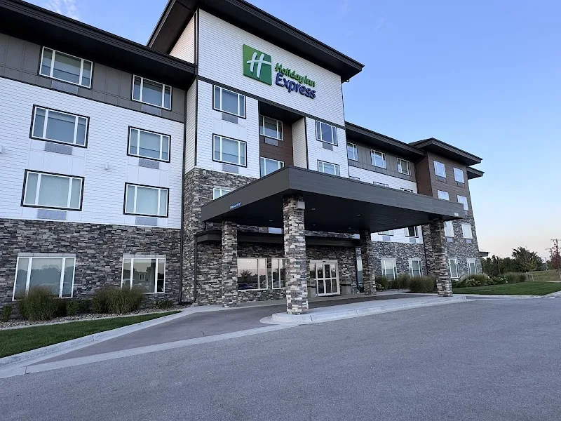 Holiday Inn Express Kansas City North – Parkville, an IHG Hotel