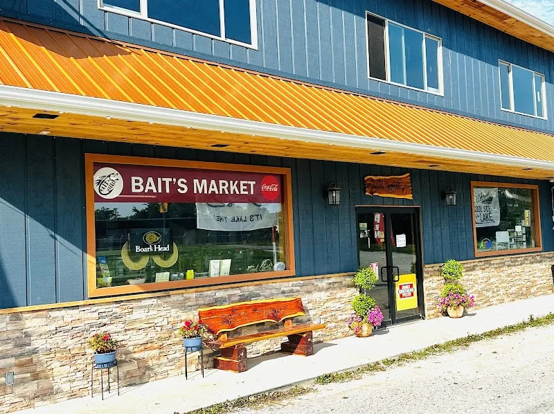 Baits Motel & Market