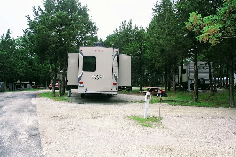 Lakeview Cabins & RV Campground