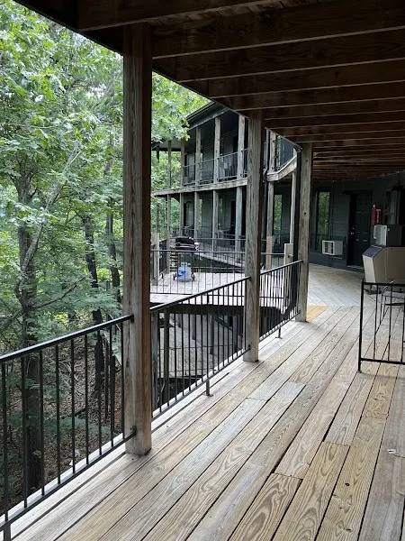 Compton Ridge Campground and Lodge
