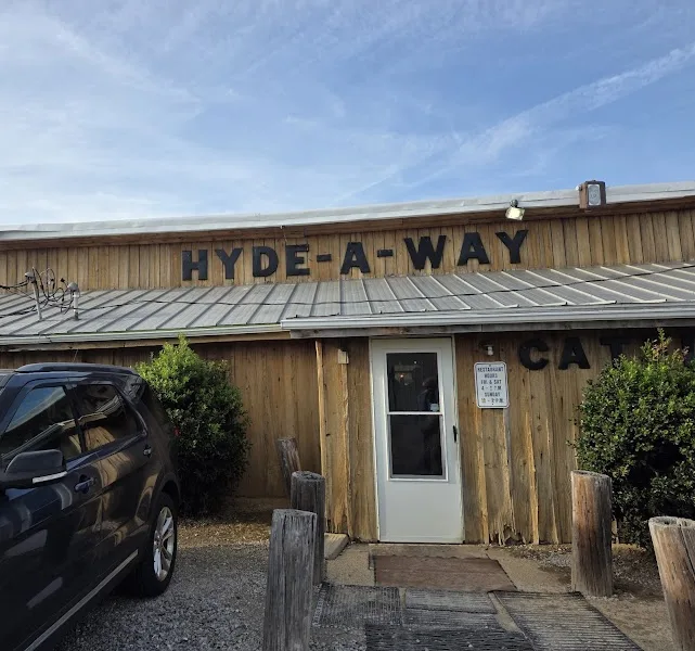 Hyde Away Catfish Inn