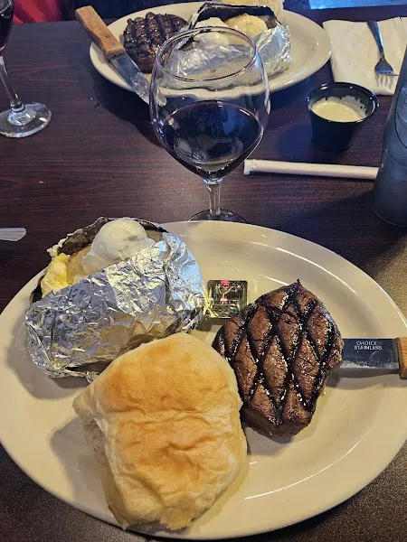 Wood's Steakhouse