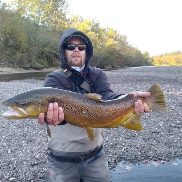 Hoot's Custom Flies and Guides