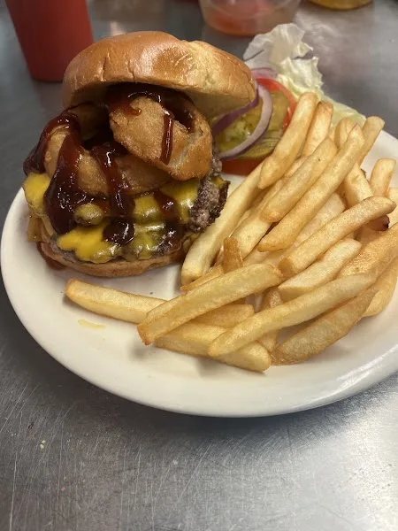 1776 Bar and Grill
