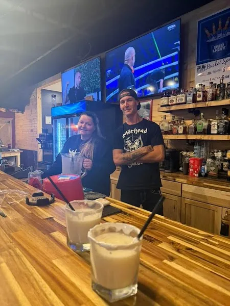 Cloe's Bar & Restaurant