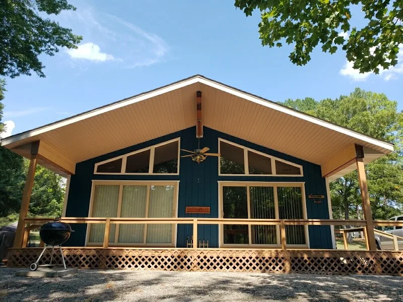 The Boathouse On The White